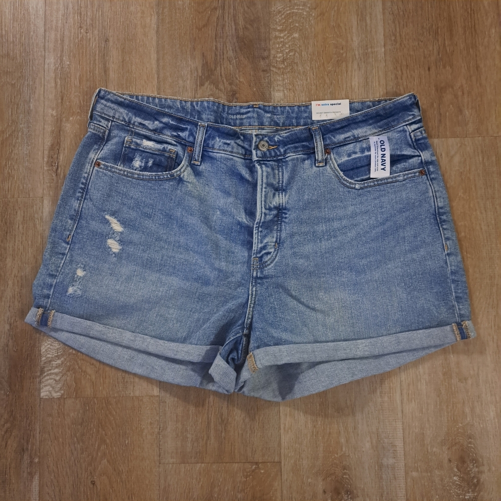 Old Navy Blue Denim Cuffed Hem Button Fly Jean Shorts Women's Size 18 NWT